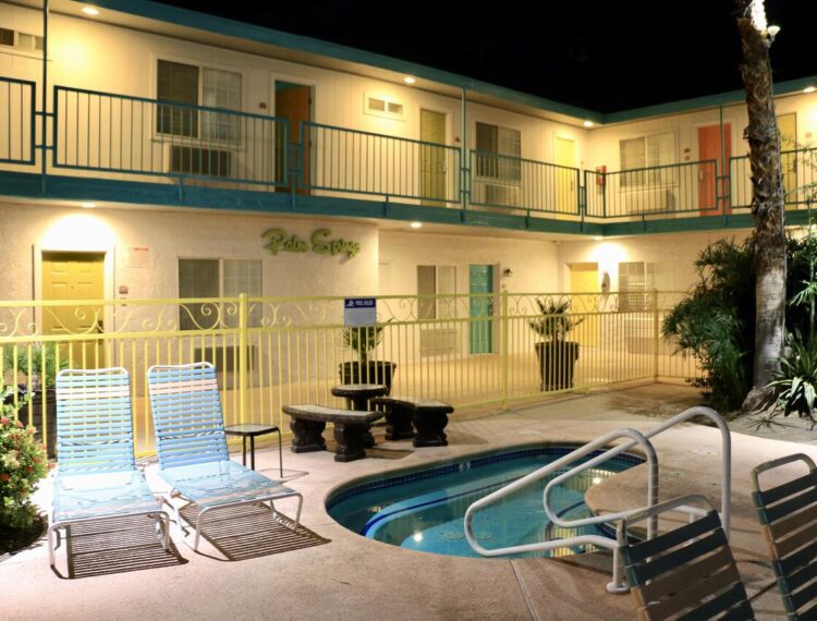 Adara Hotel pool area