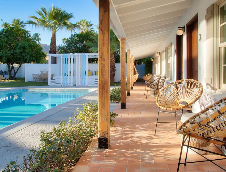 Dive Palm Springs pool