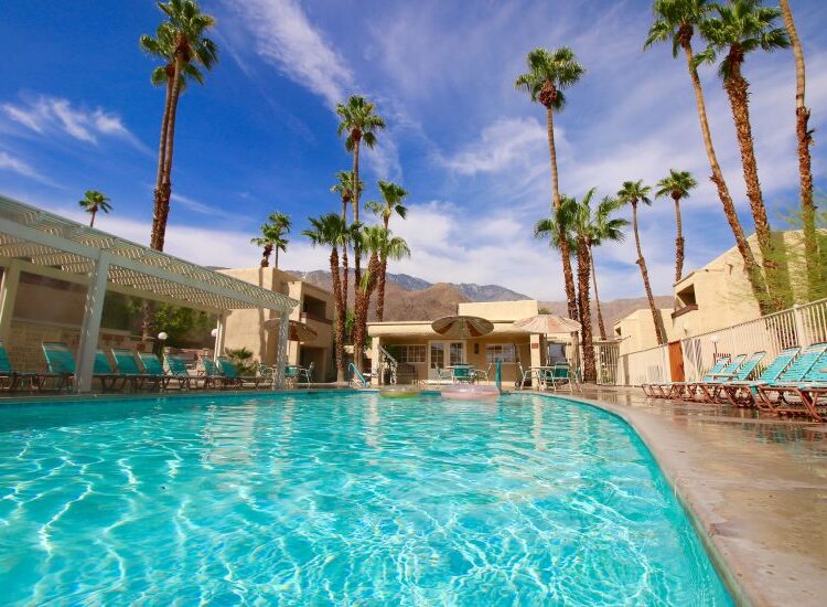 Desert Vacation Villas pool