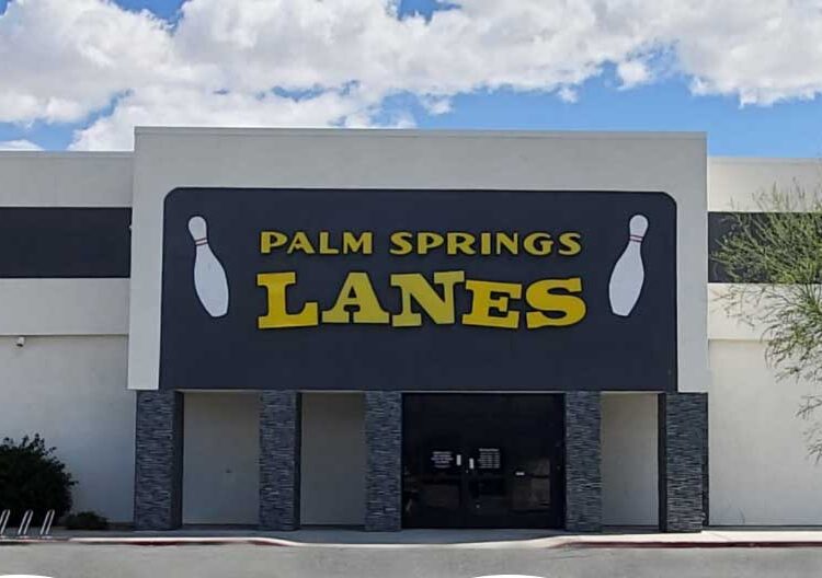 exterior of Palm Springs Lanes