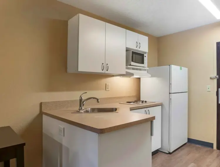 extended-stay-kitchen